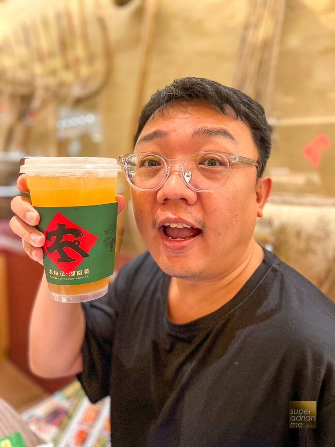 Nong Geng Ji VivoCity 1 litre beverages in a takeaway cup