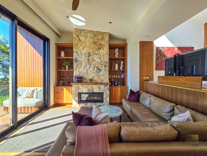 Suite Living Room in Sequoia Lodge, Mount Lofty, Australia