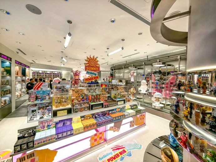 POP MART ION ORCHARD. - Retail Space