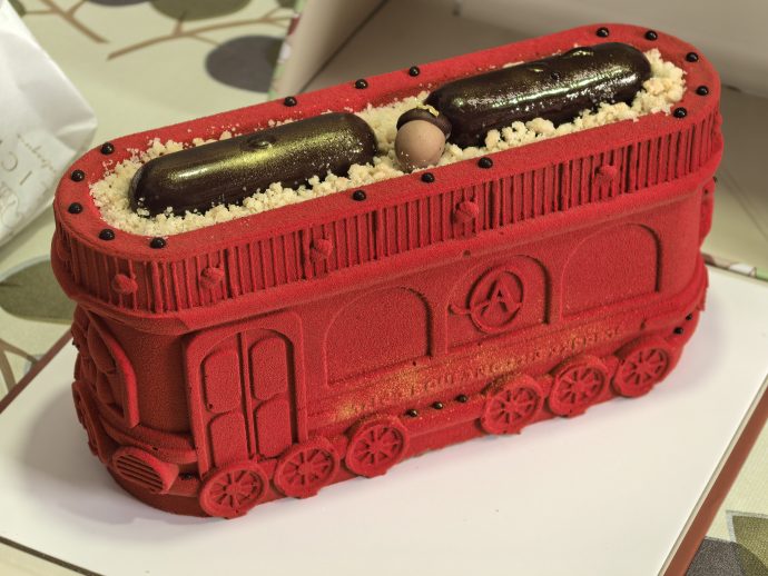 Alice Boulangerie Christmas Train