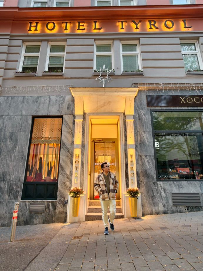 Dennis at Hotel Das Tyrol in Vienna  on 29 September 2025