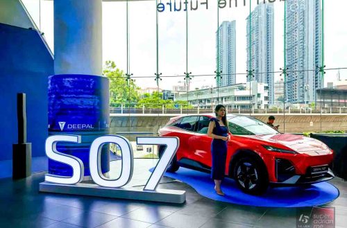 Premium Automobile opens new DEEPAL showroom