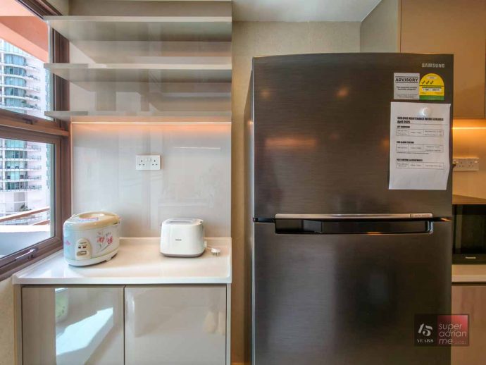 Kitchen in three bedroom apartment at Great World Residences | SUPERADRIANME.com Kitchen in three bedroom apartment at Great World Residences