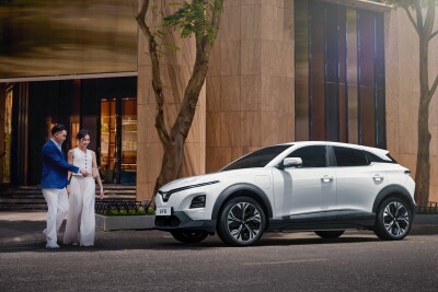 618942-Photo-jpg-400x0-2 | SUPERADRIANME.com