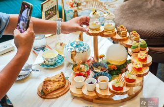 Golden Nectar Afternoon Tea at Lobby Lounge at InterContinental Singapore