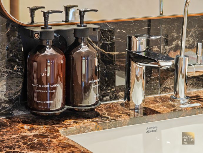 Wyndham Singapore Hotel - Bath amenities