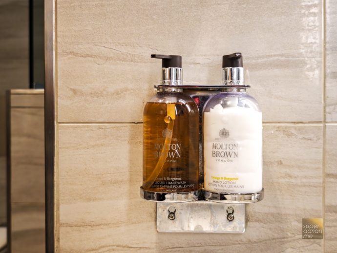 Air Canada - Maple Leaf Lounge at YVR 27 May 2025 -192303 | SUPERADRIANME.com Molton Brown amenities at the Shower facilities at the Air Canada Maple Leaf lounge in Vancouver International Airport Terminal