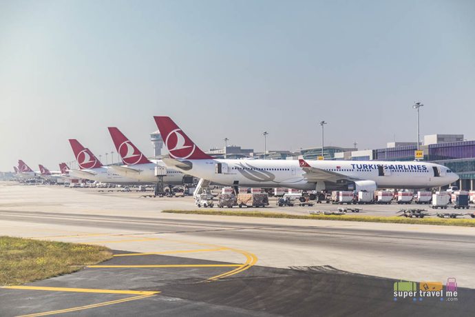 Turkish-Airlines-aircraft-in-Istanbul-Ataturk-Airport-2 | SUPERADRIANME.com