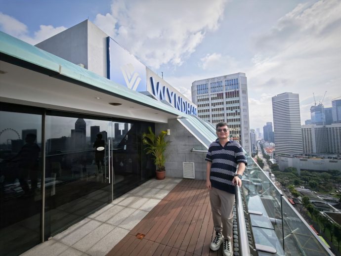 Adrian Eugene Seet at level 22 Sky Lounge at Wyndham Singapore Hotel south wing. | SUPERADRIANME.com Adrian Eugene Seet at level 22 Sky Lounge at Wyndham Singapore Hotel south wing.