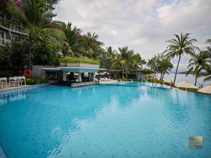 Ayana Komodo Waecicu Beach - July 2025 -071134 | SUPERADRIANME.com