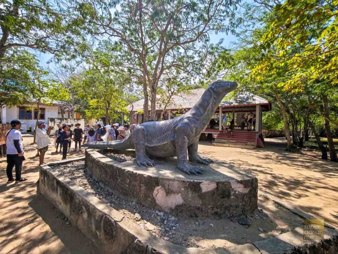 Loh Liang Komodo National Park | SUPERADRIANME.com Loh Liang Komodo National Park