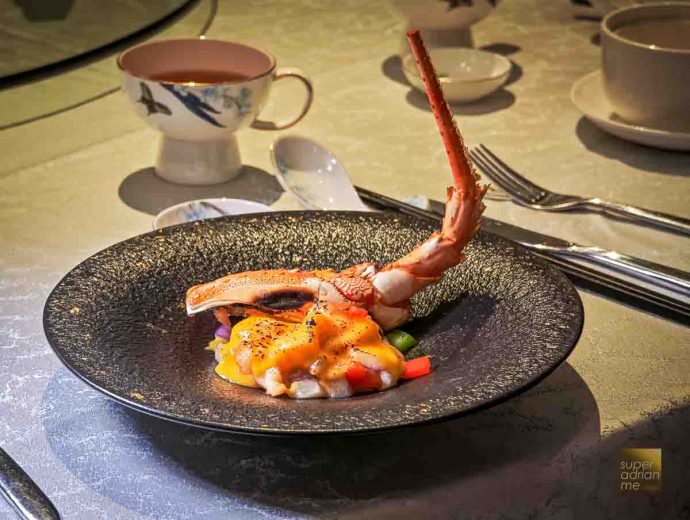 Man Fu Yuan - Oven-baked Rock Lobster with Honey Pineapple, Salted Egg Yolk Sauce and Cheese