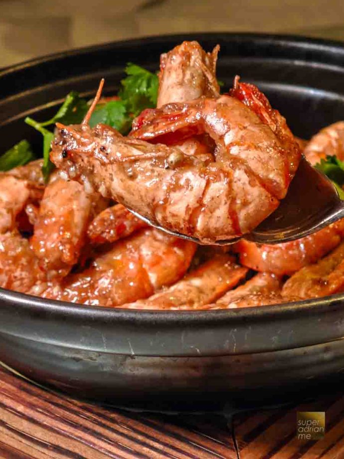 Man Fu Yuan - Flambé Live Prawns with Ginger, Scallion, and Singapore White Pepper Sauce