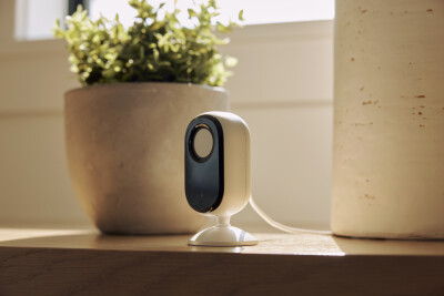 664505-Arlo-Essential-Indoor-Cam-1 | SUPERADRIANME.com