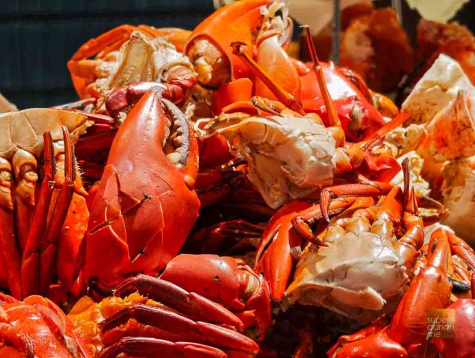 Crabs at the buffet spread at Estate in Hilton Singapore Orchard | SUPERADRIANME.com Crabs at the buffet spread at Estate in Hilton Singapore Orchard