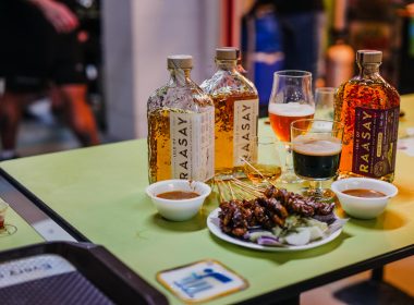 Pairing peated and unpeated whisky with craft beers and hawker food at Smith Street Taps