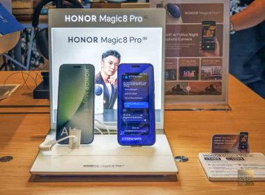 HONOR Magic8 Pro at launch event in The Westin Singapore on 28 November 2025