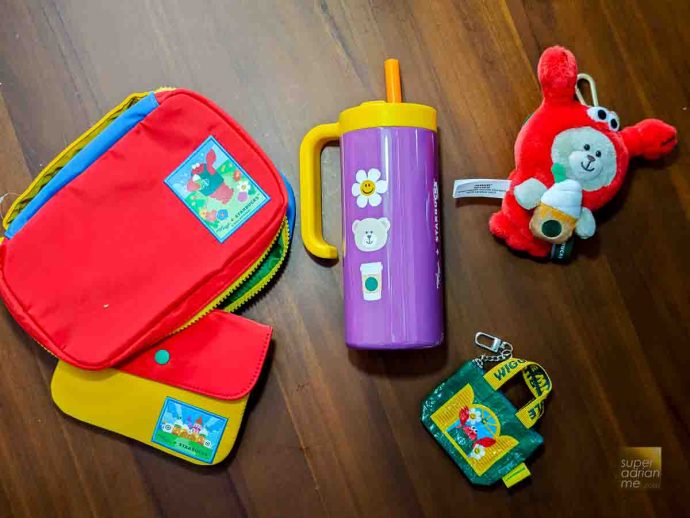 Wiggle Wiggle + Starbucks 