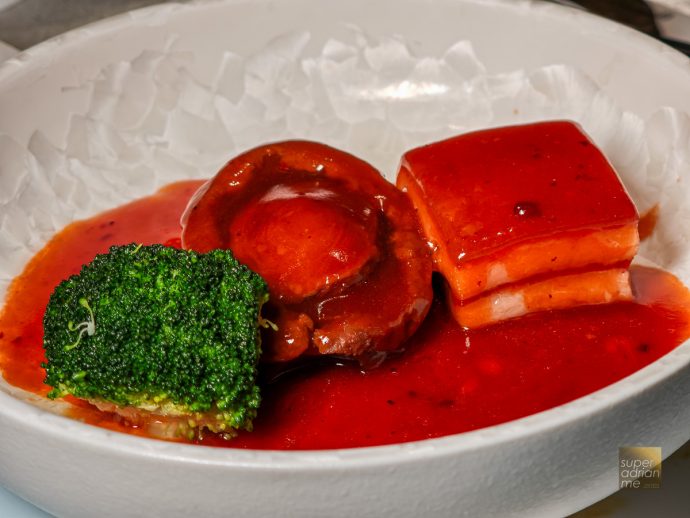 Man Fu Yuan 2026 CNY - Wuxi-style Braised BIberico Pork Belly with 18-head South African Premium Dried Abalone and Broccoli