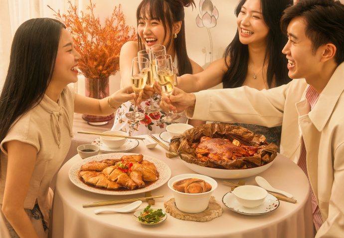 Abalone Eight Treasure Duck Soya Chicken (Source: Carlton Hotel Singapore)