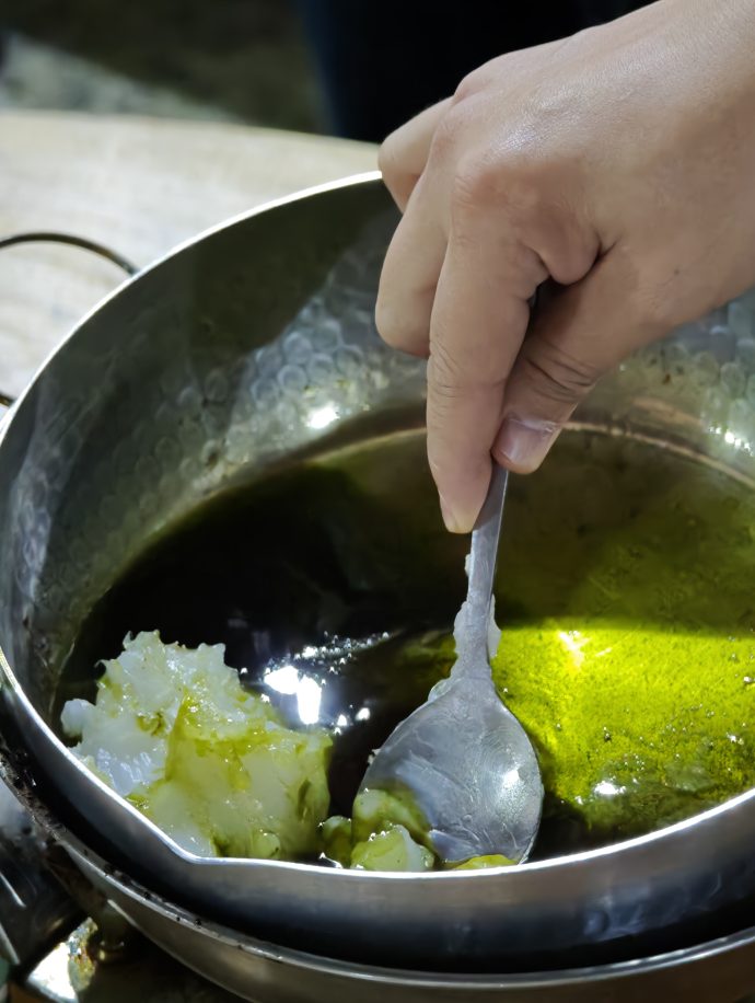 Making insect bite balm at Toucheng Leisure Farm - July 2025 | SUPERADRIANME.com Making insect bite balm at Toucheng Leisure Farm - July 2025