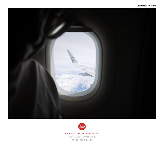 View of aircraft winglet from Scoot aircraft | SUPERADRIANME.com View of aircraft winglet from Scoot aircraft