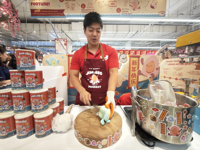 PlayNation Abalone Darlings at Selected Fairprice Xtra Ang Mo Kio Hub | SUPERADRIANME.com PlayNation Abalone Darlings at Selected Fairprice Xtra Ang Mo Kio Hub