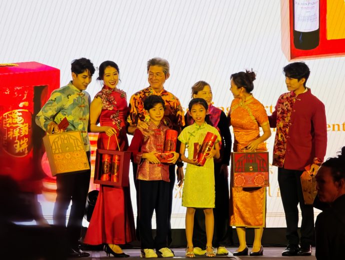 Eu Yan Sang 2026 CNY Presentation at Pan Pacific Singapore Ballroom | SUPERADRIANME.com Eu Yan Sang 2026 CNY Presentation at Pan Pacific Singapore Ballroom
