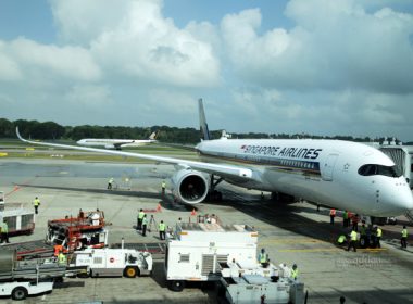 Singapore Airlines first A350-900 lands in Changi Airport in 2016