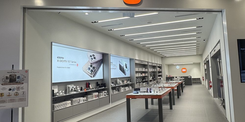 Xiaomi Store Great World - Storefront