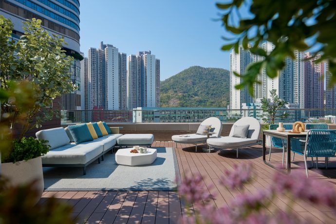 The Royal Garden Kowloon East - Sunset Terrace Suite Room 503 Balcony | SUPERADRIANME.com The Royal Garden Kowloon East - Sunset Terrace Suite Room 503 Balcony