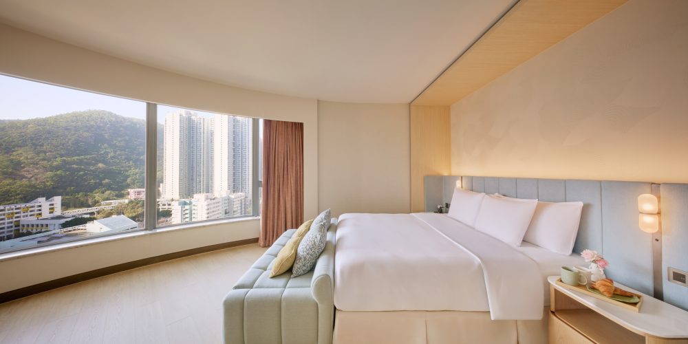 Sunrise Vista Corner Room_1 | SUPERADRIANME.com The Royal Garden Kowloon East Sunrise Vista Corner Room