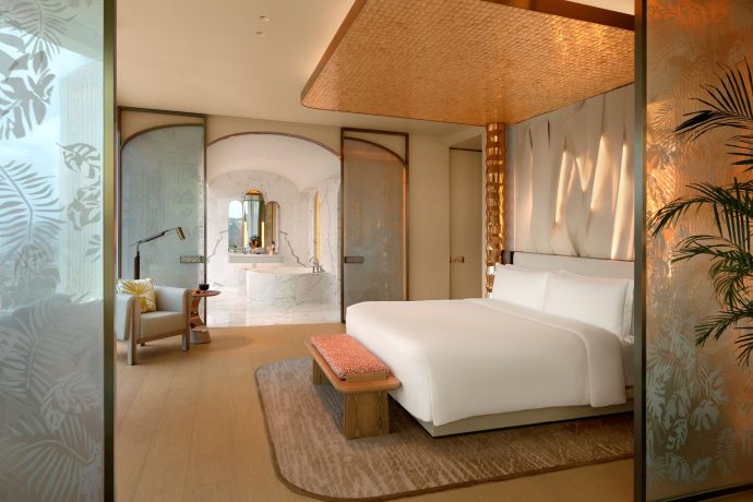 Capella at Galaxy Macau - En-suite Bedroom