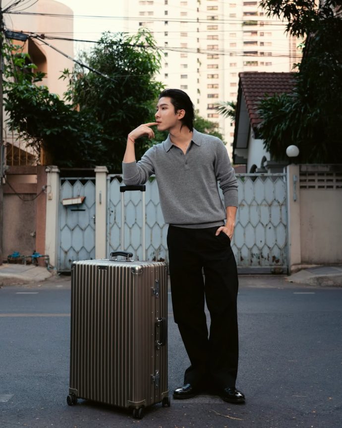 Effortlessly Classic @RIMOWA #RIMOWA #RIMOWAClassic | SUPERADRIANME.com