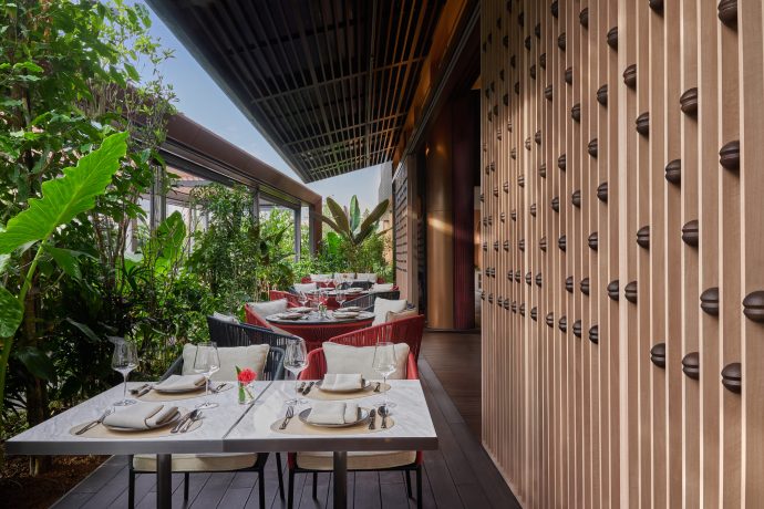 Hathaway Autograph Alfresco Area (Source: Varel Singapore, a Tribute Portfolio Hotel)