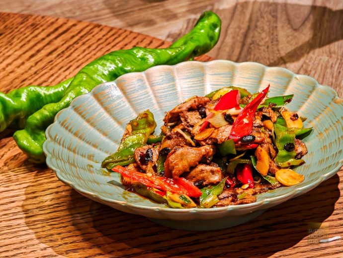 Si Chuan Dou Hua Top of the Plaza - Peking Duck Buffet 2026 - Stir-fried Duck Fillet with Green Pepper in Lao Gan Ma Sauce