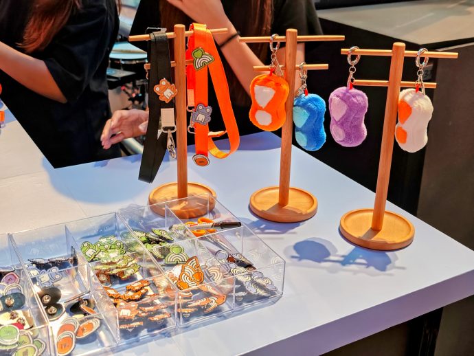 Limited-edition speaker strap, plus customisation at the D.I.Y Echo Charms Bar