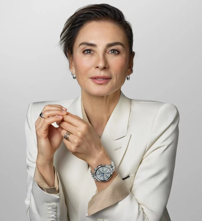 huawei-watch-ultimate-design-spring-edition-design-philosophy | SUPERADRIANME.com Francesca Amfitheatrof (Source: Huawei)