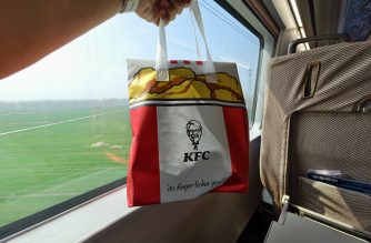 Ordering KFC on a high speed rail ride in China
