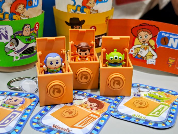 luckin Coffee x Toy Story 5 