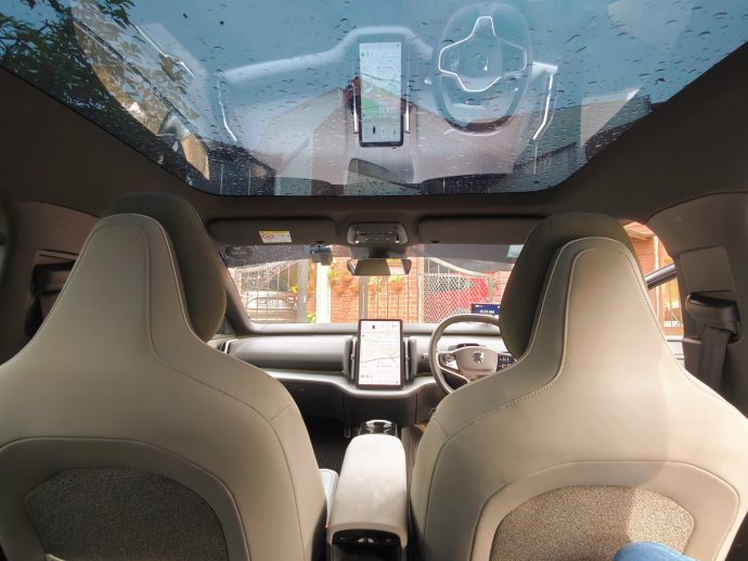 Volvo EX30 Panoramic Roof (SUPERADRIANME photo)