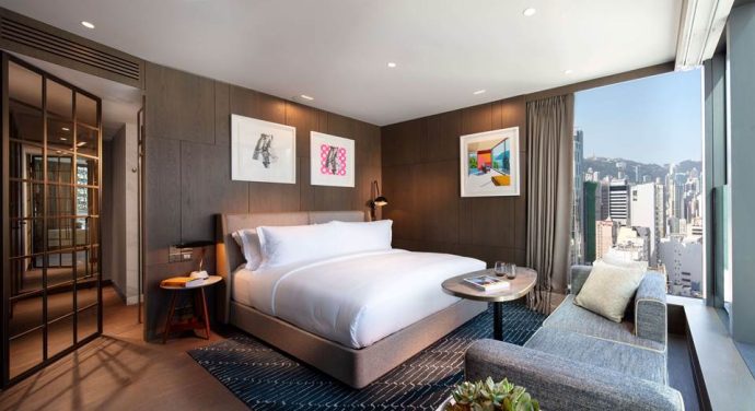 Within 15 minutes’ walk of the urban hotel, situated on lively Lockhart Road in one of Hong Kong’s oldest yet most eccentric districts, guests can plug into some of Asia’s greatest natural splendour at the edge of a trail system with hike loops as long as 50 kilometres. (Source: The Hari Hong Kong)
