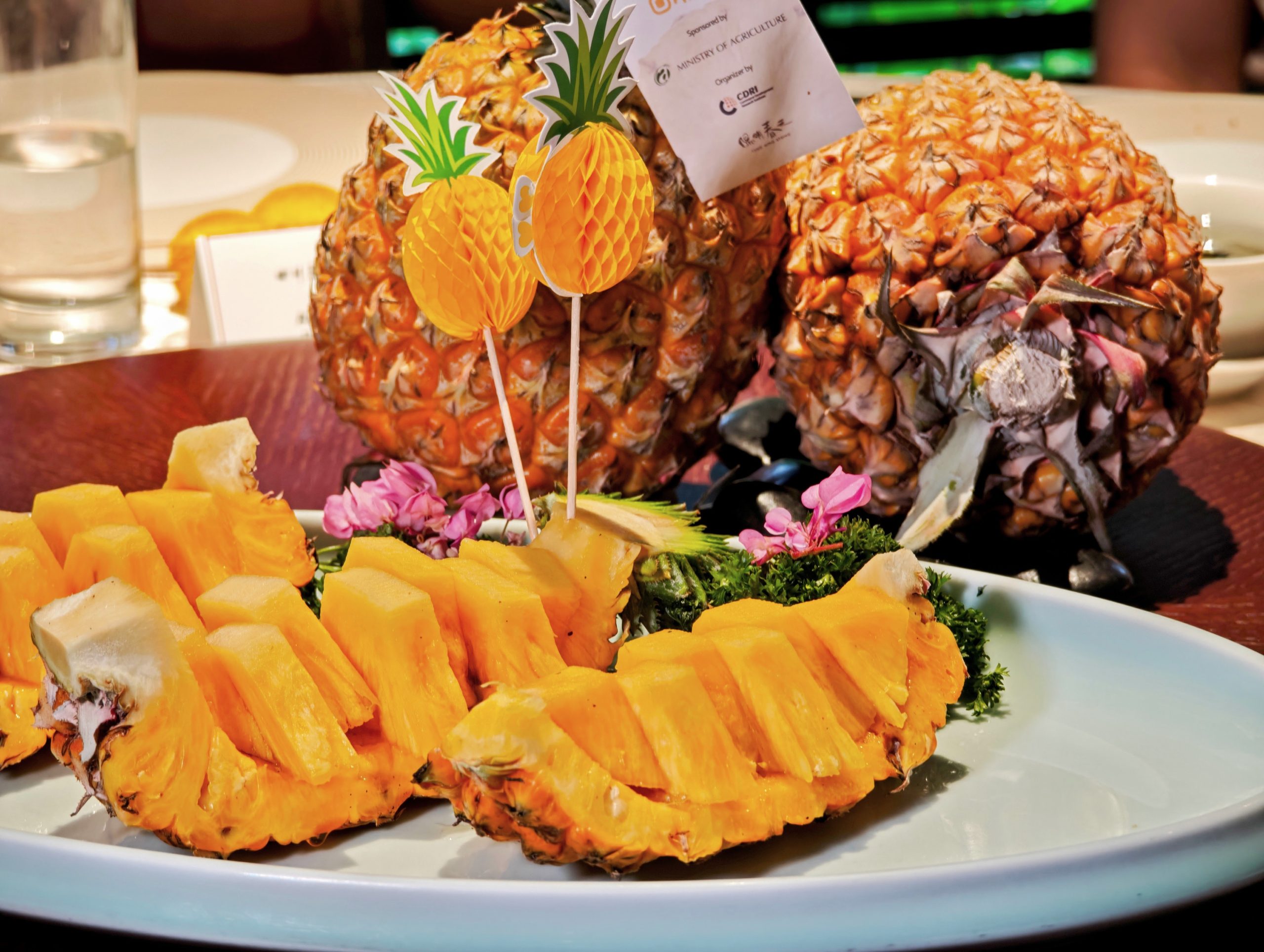 Mango-Pineapple Tainung No. 23 