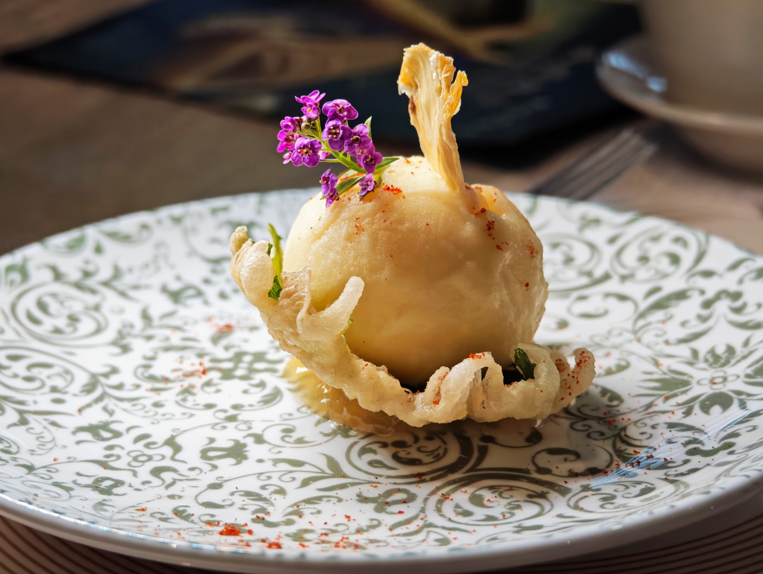 Si Chuan Dou Hua - Mango-Pineapple Tainung No. 23 sorbet