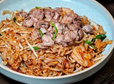 Yuè @ Aloft Singapore Char Kway Teow