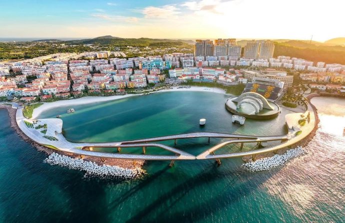 SPA_ attractions - Kiss bridge | SUPERADRIANME.com Kiss Bridge in Phu Quoc (Sun PhuQuoc Airways photo)