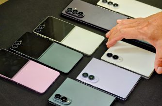 Samsung Galaxy Z8 Series handsets and colour range