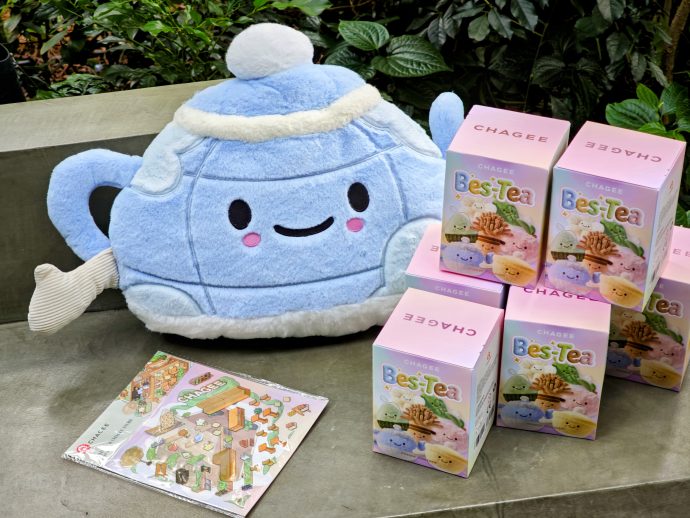 The Brew Pot Pillow Plush, Bes-Tea Brew Crew blind boxes and Build Your CHAGEE Store Sticker Set. (SUPERADRIANME photo) | SUPERADRIANME.com The Brew Pot Pillow Plush, Bes-Tea Brew Crew blind boxes and Build Your CHAGEE Store Sticker Set. (SUPERADRIANME photo)