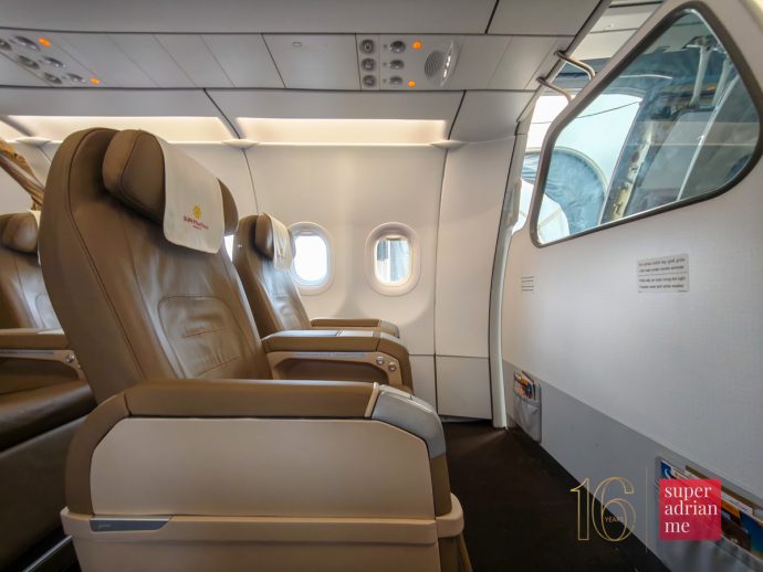 Sun PhuQuoc Airways Business Class seat in A321 aircraft in a 2-2 configruation | SUPERADRIANME.com Sun PhuQuoc Airways Business Class seat in A321 aircraft in a 2-2 configruation